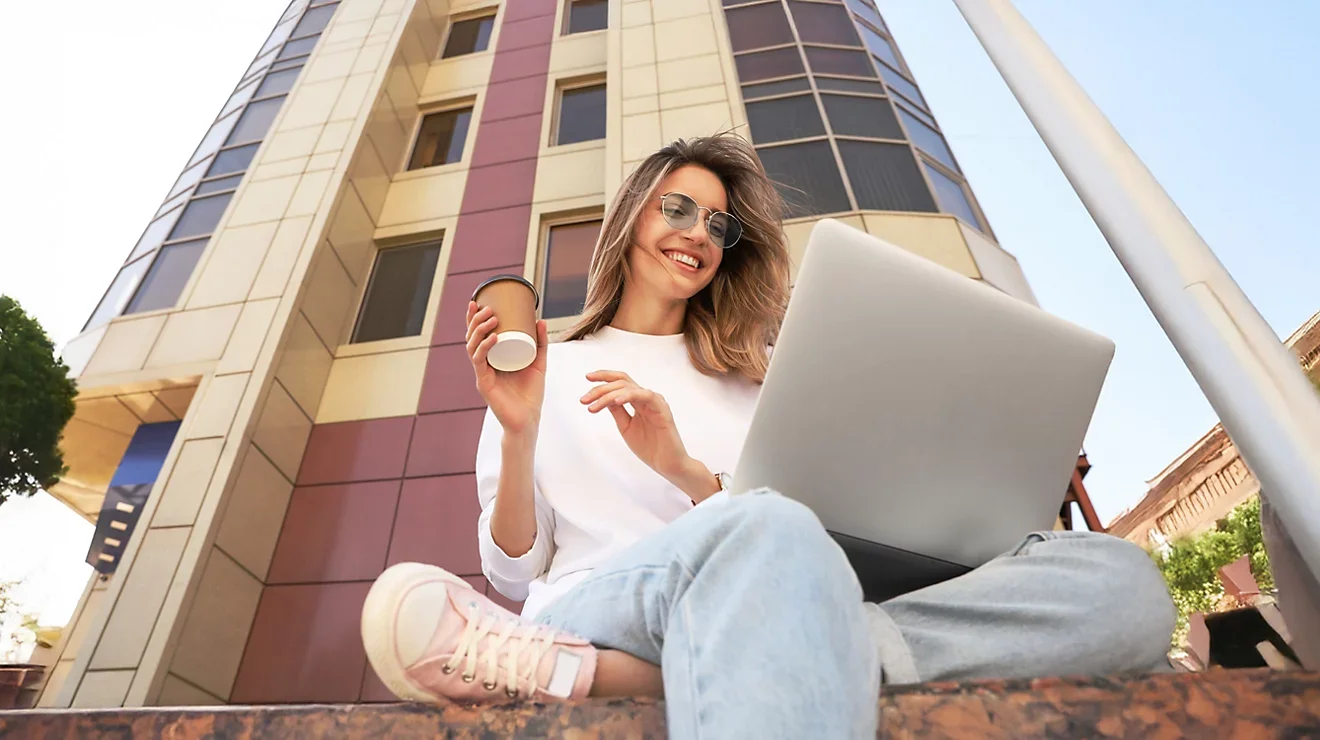 Read our top 5 reasons to sign up for a T-Mobile hotspot plan
