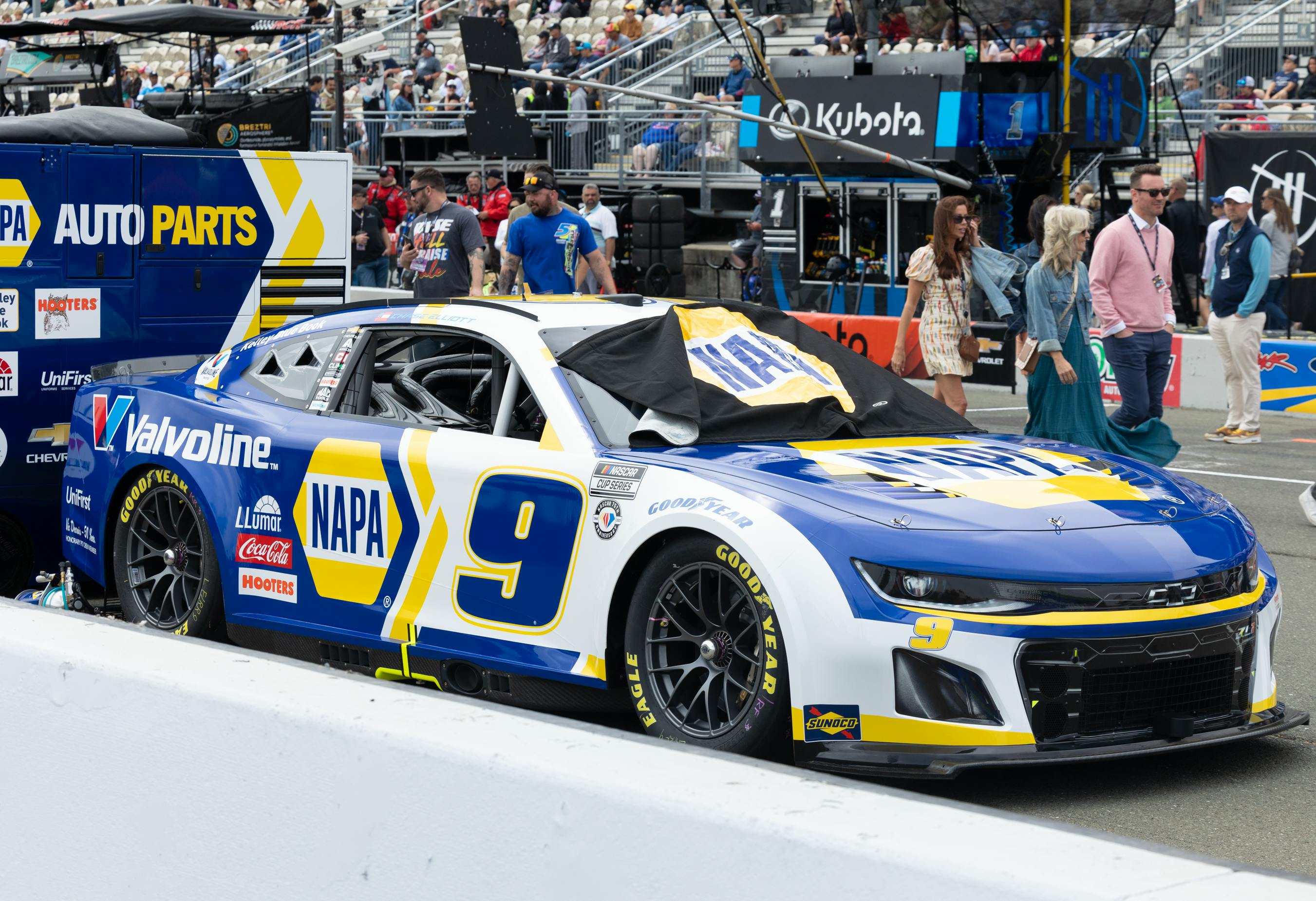 The NASCAR race from Phoenix Raceway kicks off on Sunday, March 8 at 3:30 p.m. ET on FS1.