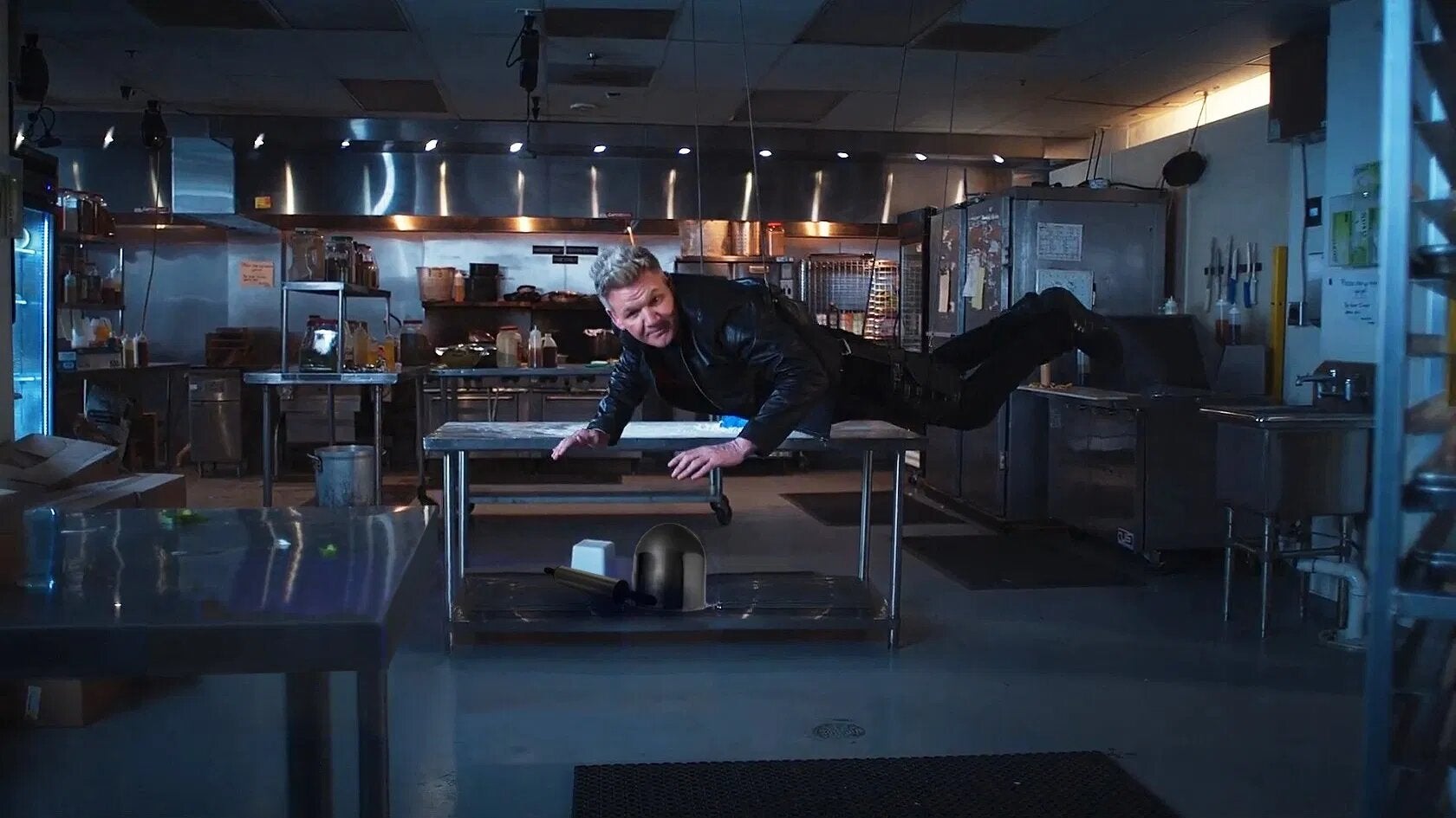 Gordon Ramsay goes undercover to investigate kitchen crimes in Secret Service.