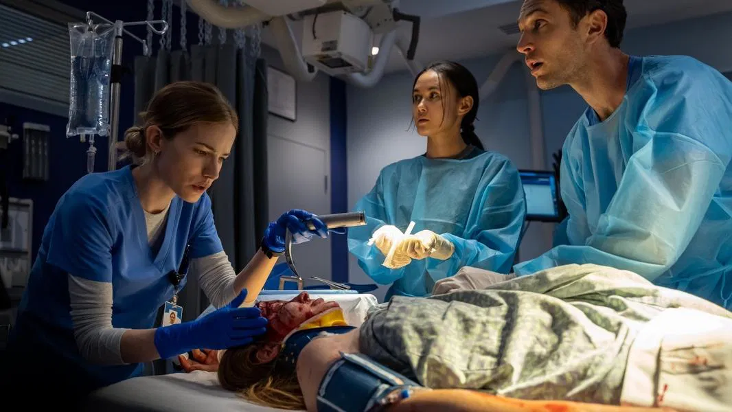 All 10 episdoes of "Pulse" drop on Thursday, April 3 only on Netflix