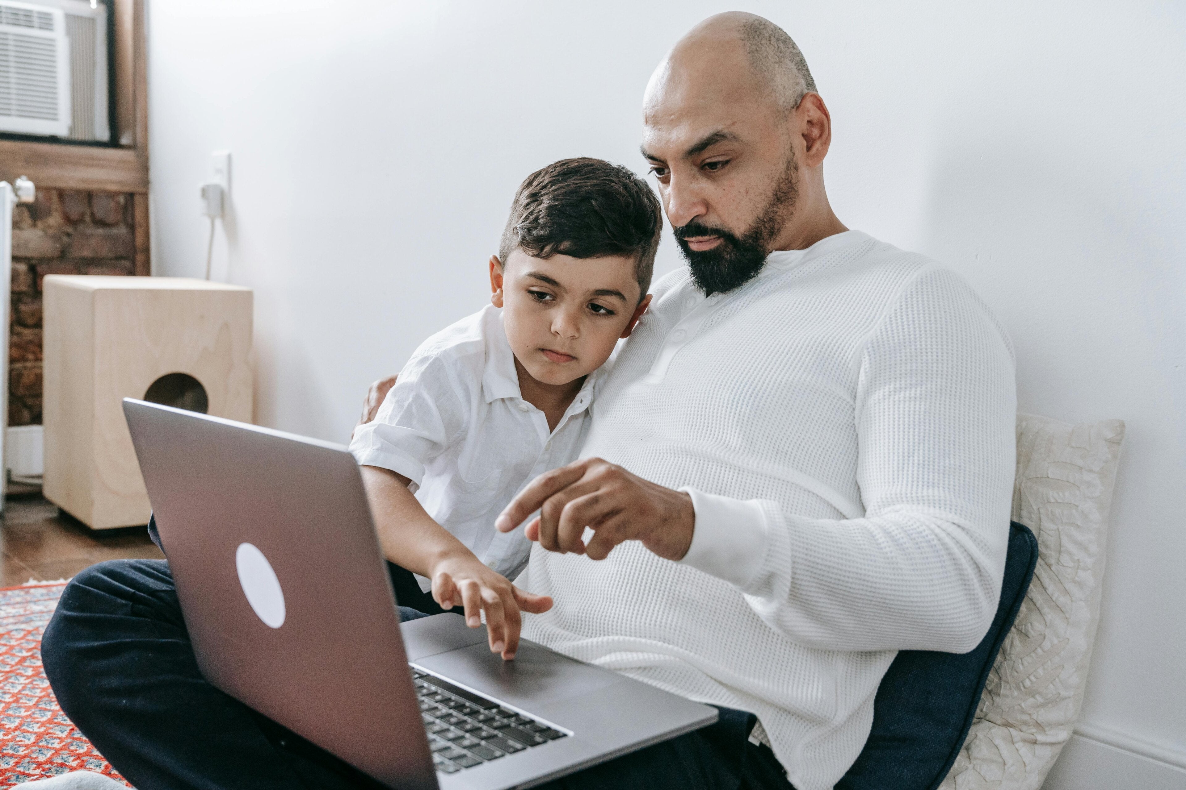 Father's Day has arrived, and this deal list will help you shop for great discounts on top devices.