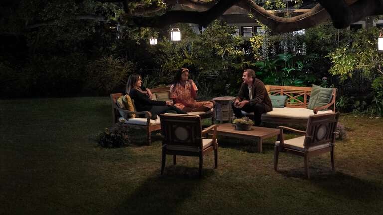 Shrinking has an ensemble cast featuring Jason Segel, Harrison Ford and many more.