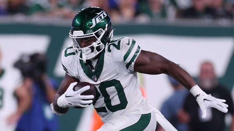 Breece Hall and the New York Jets face the San Francisco 49ers in the first Monday Night Football Game of the season.