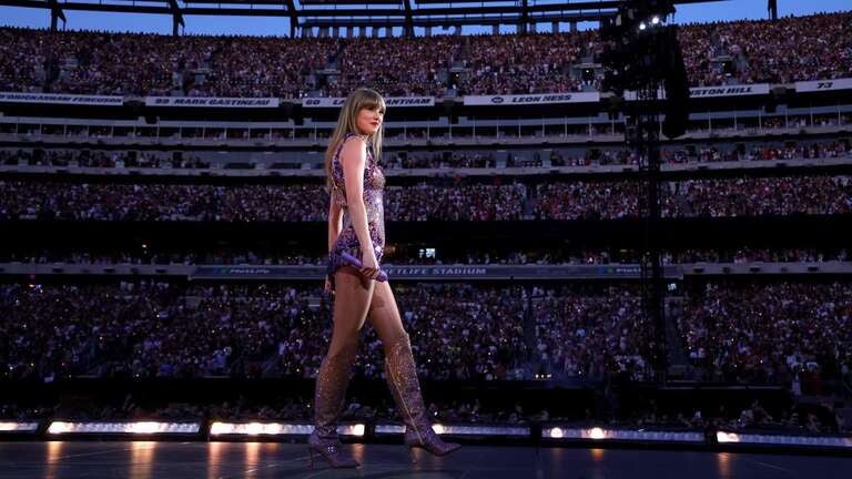 While Taylor Swift's 